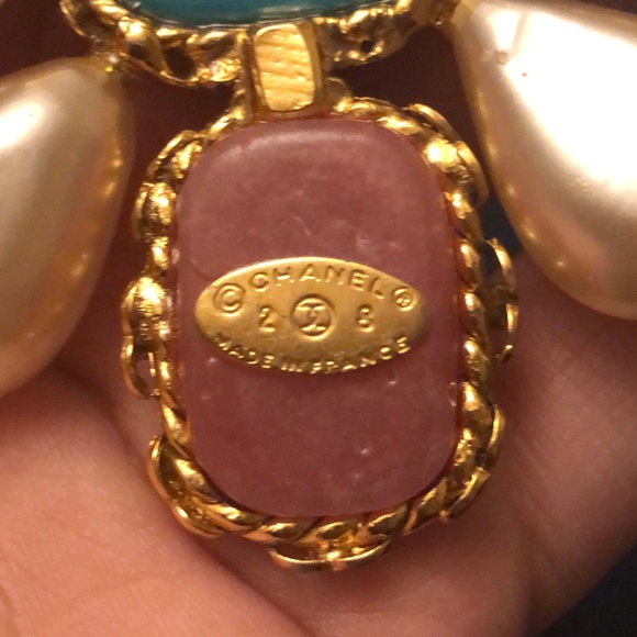 Vintage Chanel Griproix Pin - Picture 4 of 8